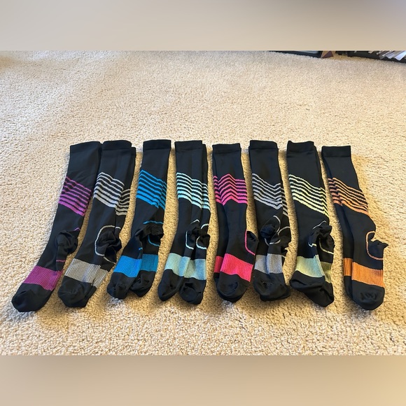 CHARMKING Compression Socks, 8 pairs, 15-20 mmHg - Picture 2 of 3